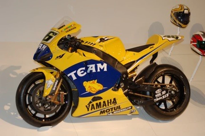 Eicma 2006: stand Yamaha 2a parte