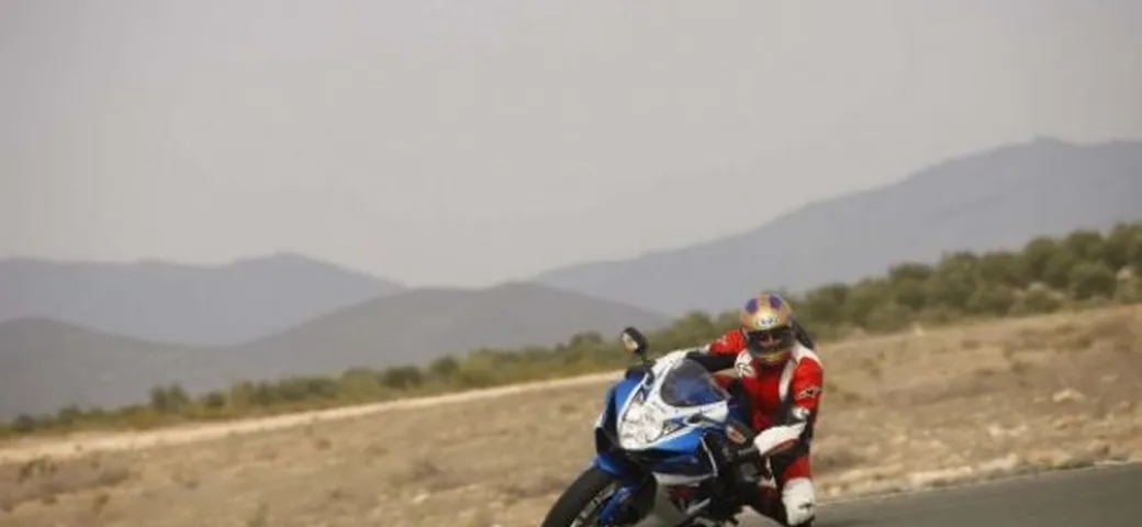 TEST Suzuki GSX-R 600 M.Y. 2011, la 600cc che non c'era