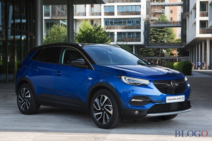 Opel Grandland X: listino prezzi da 26.000 euro