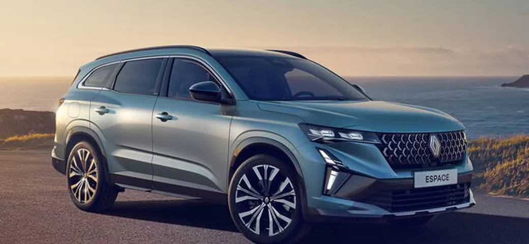 Renault Espace, tutte le novità del restyling che ridefinisce il SUV