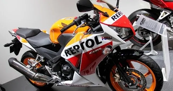 2014 REPSOL HONDA CBR250R【ABS】Special Edition