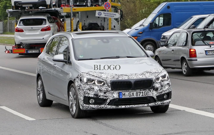 BMW Serie 2 Active Tourer: foto spia del facelift