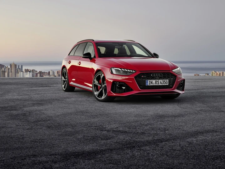 Nuova Audi RS4 Avant: ecco la versione restyling
