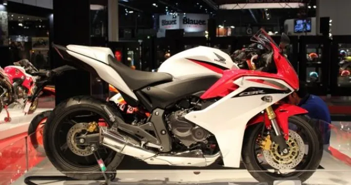 Honda CBR600F 2011, la tradizione continua