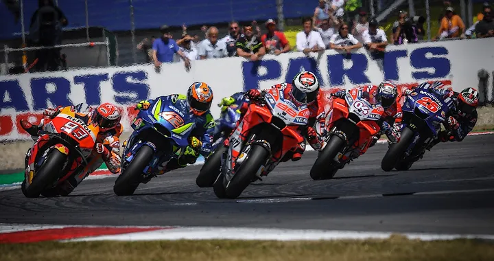 MotoGP, le pagelle: la gara dei “100 sorpassi”. Marquez fa la differenza