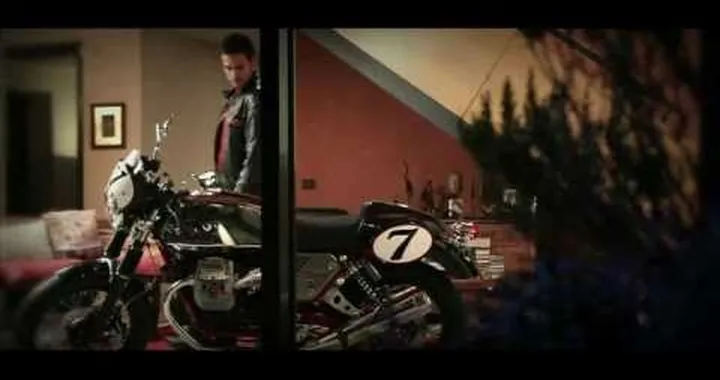 MOTO GUZZI V7 RACER 2010 OFFICIAL PROMO