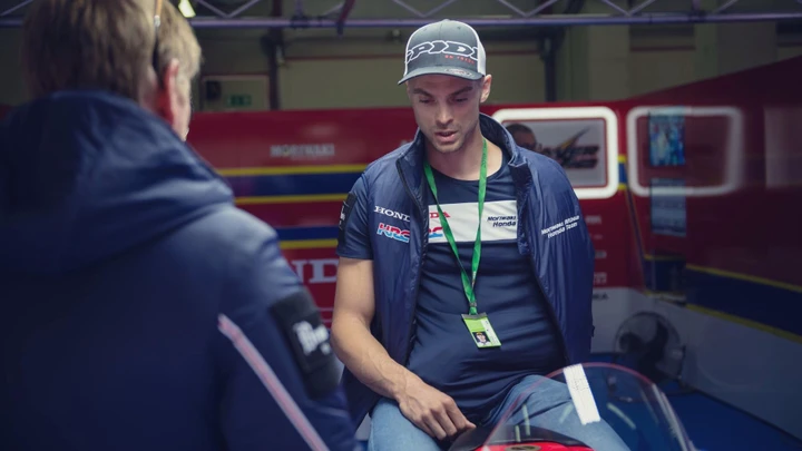 WSBK: Leon Camier fuori anche ai test di Misano