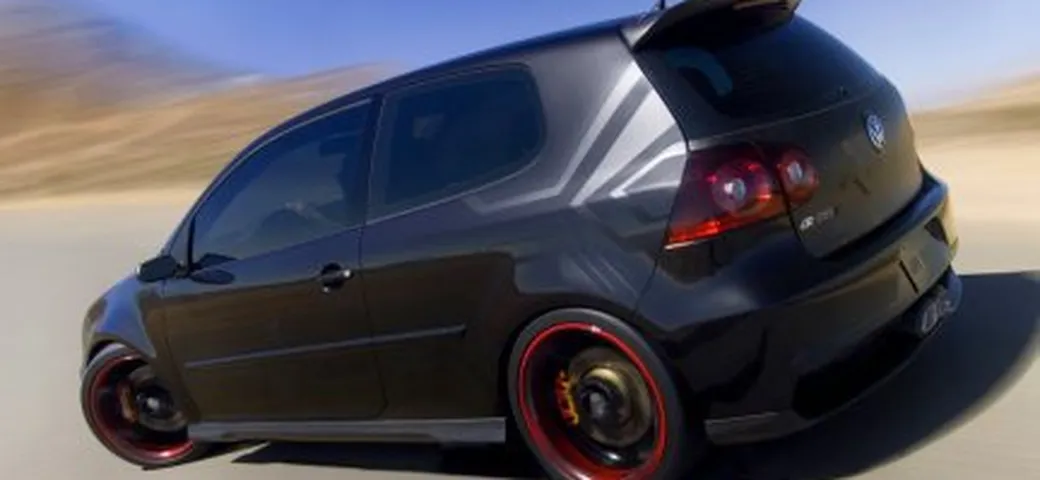 Volkswagen Golf R GTI - 400 e passa cavalli!