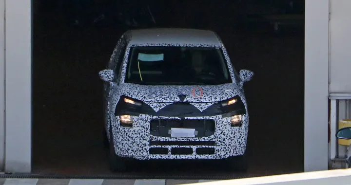 Citroen C3 Picasso: nuove foto spia