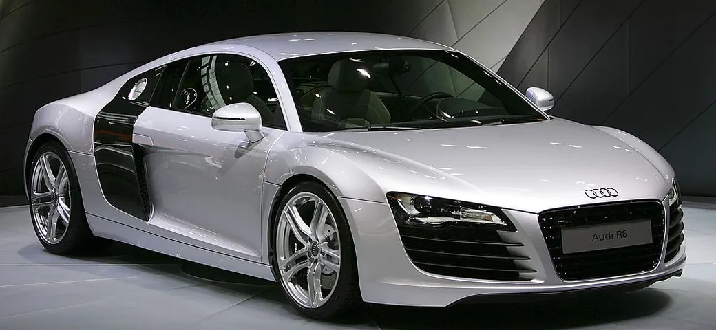 Audi R8, è gradito il ritorno: motore V8 ibrido plug-in e oltre 900 CV