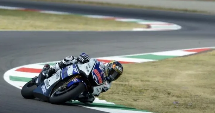 MotoGP, Mugello: il "Black Mamba" Lorenzo morde il mondiale. Sul podio Pedrosa e Dovizioso. 5° Rossi.