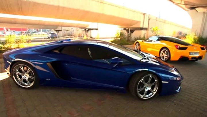Ferrari 458 Italia e Lamborghini Aventador: il video