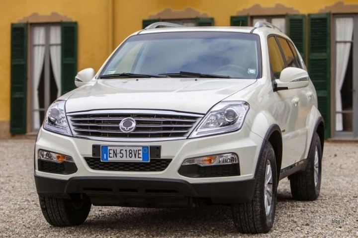 Ssangyong Rexton W: prova su strada e listino prezzi
