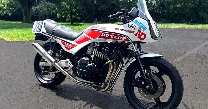 Una leggenda su due ruote: in palio la Suzuki GS750 Schwantz Replica