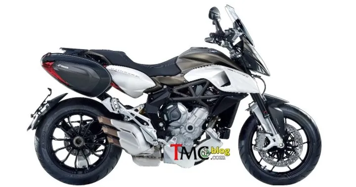 MV Agusta Stradale 800 2015: primi leaks su internet, scheda tecnica inclusa