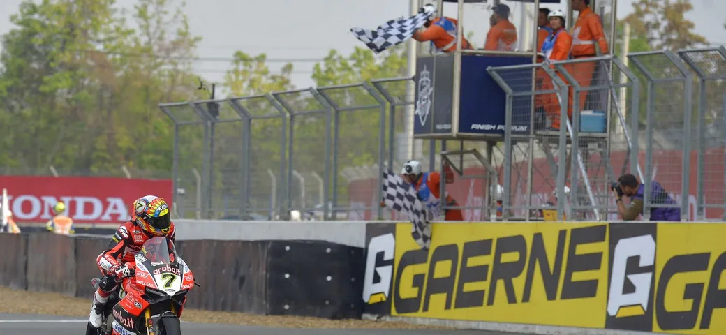 SBK Thai, pagelle: ping-pong Ducati-Kawa. Il peso dei regolamenti “malandrini”