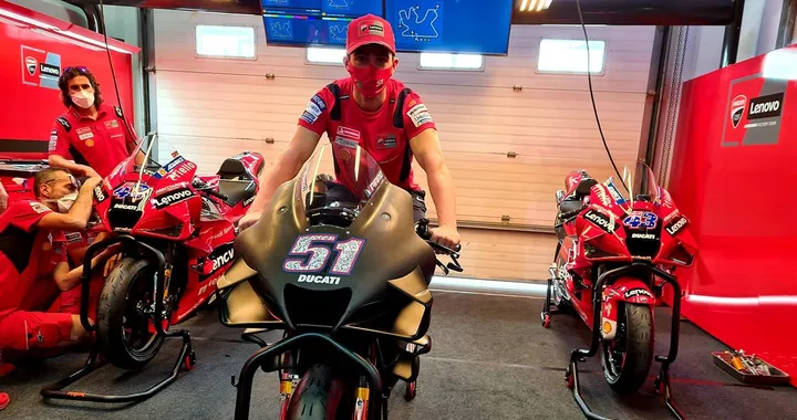 Ducati, Michele Pirro sicuro: la Desmosedici può arrivare ai 400 km/h