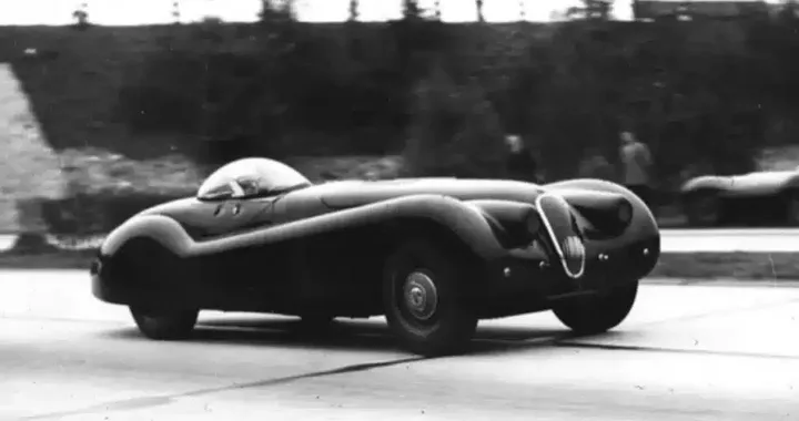 Questo bolide degli anni '50 è più veloce di molte auto moderne