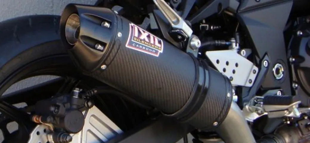 Scarico Ixil Oval Xtrem Carbon per Kawasaki Z 750