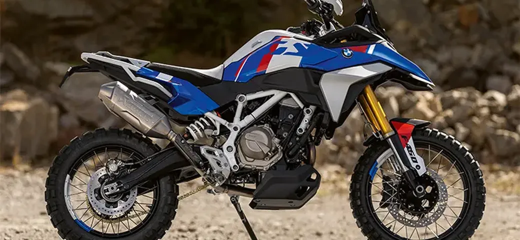 Nuova BMW F 450 GS: la moto che ti insegna a guidare, divertendoti