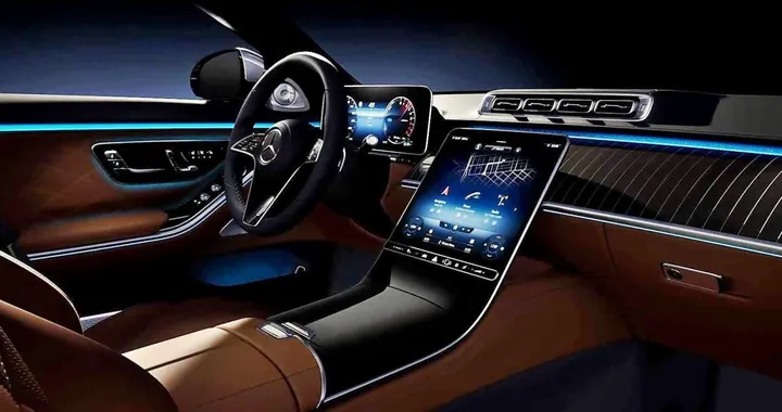 Mercedes Classe S 2021: le foto degli interni
