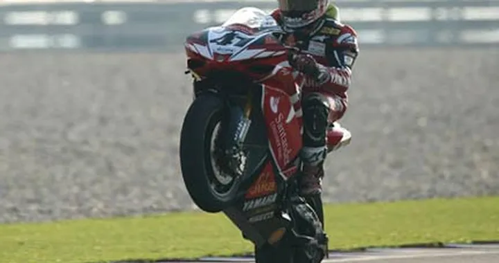 SBK: Haga beffa Biaggi a Donington