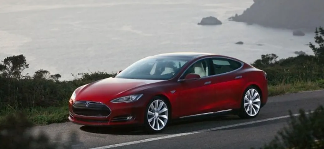 Tesla Model S: negli Stati Uniti è una fra le auto più sicure