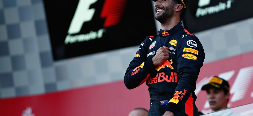 Gp Azerbaijan F1 2017: trionfa Ricciardo, che tensione Vettel-Hamilton!