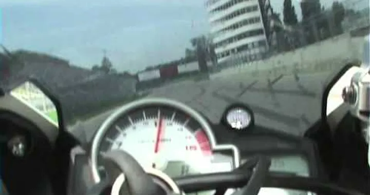 Metzeler intervista Zaccomer.mp4