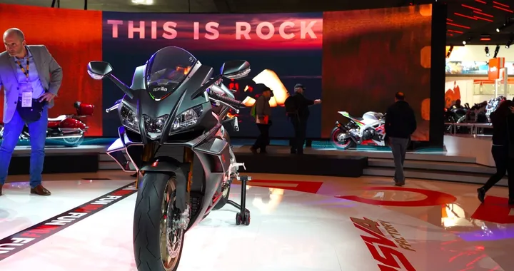 EICMA 2018: Aprilia RSV4 1100 Factory