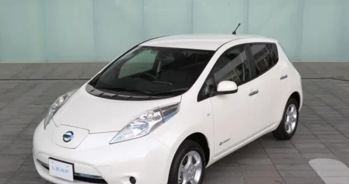 Nissan LEAF 2013: più contenuti ed autonomia