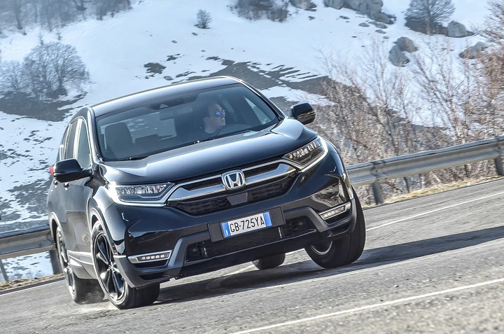 Honda CR-V e:HEV Sport Line: la prova su strada