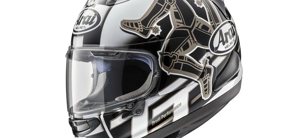 Casco Arai RX-7V IOMTT 2017: omaggio al Tourist Trophy