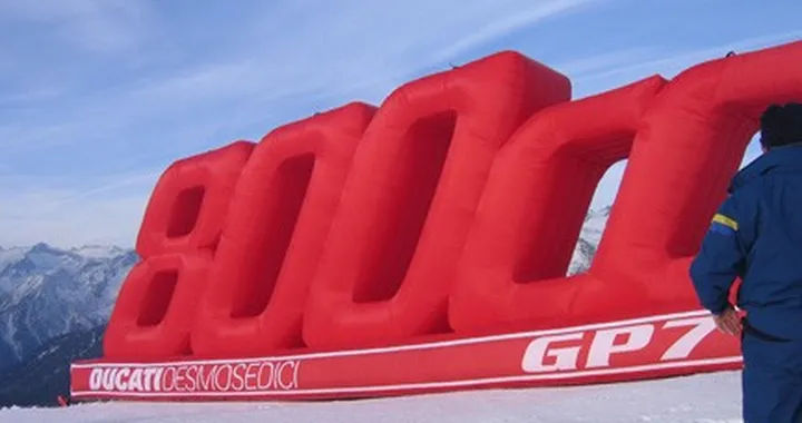 Anteprima: Wrooom 2007, foto della Desmosedici GP7