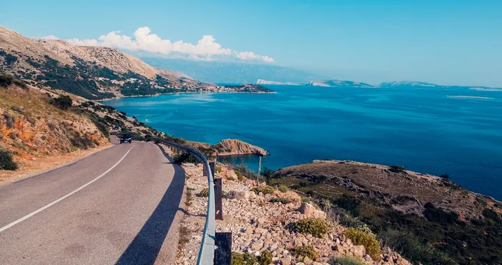 Viaggi auto in Italia: itinerari e road trip panoramici