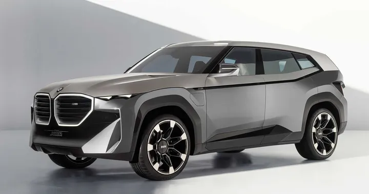 BMW Concept XM: svelato il prototipo che anticipa il SUV con il V8 plug-in da 750 CV