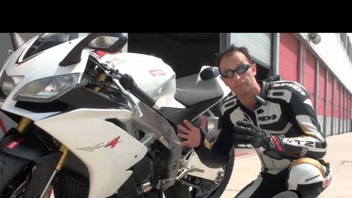 Aprilia RSV4R 2011: il video test di motoblog