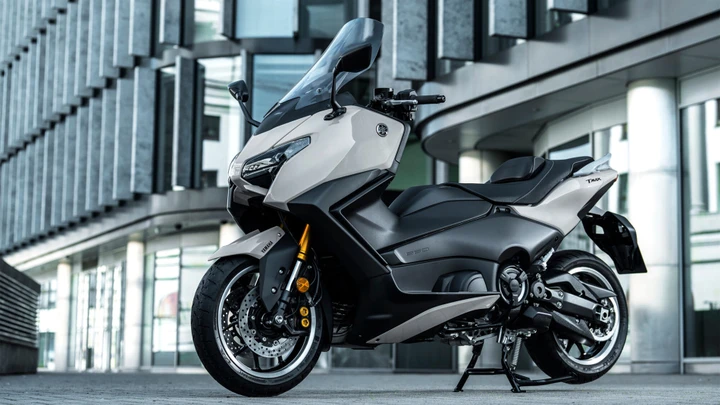 Yamaha TMax 2025