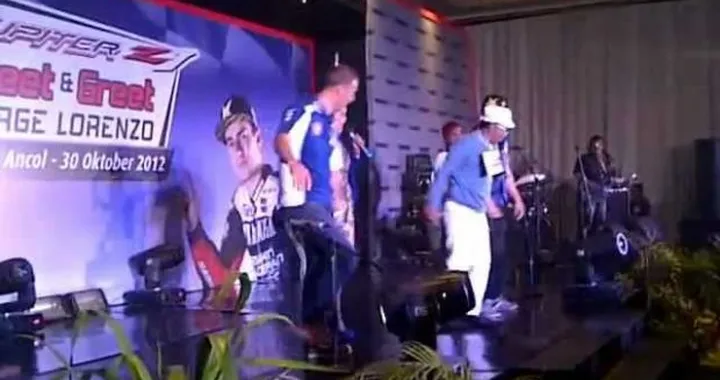 MotoGP: Jorge Lorenzo festeggia il titolo "Gangnam Style" cantando Michael Jackson