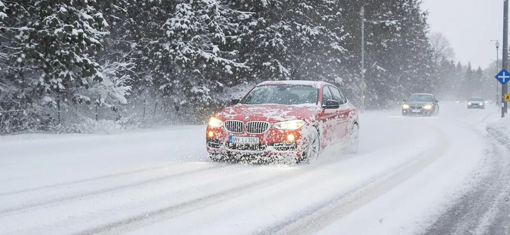Consigli per affrontare l'inverno in auto: sicurezza e prevenzione