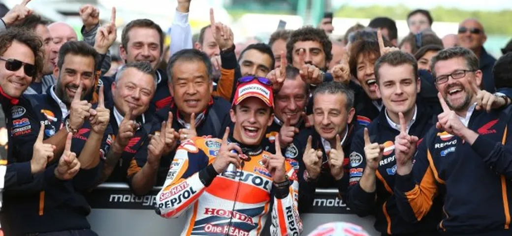 MotoGP Silverstone 2014, Marquez vince ancora: 