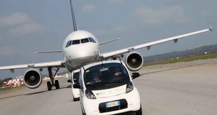 Peugeot iOn e Citroen C-Zero: Malpensa diventa elettrica