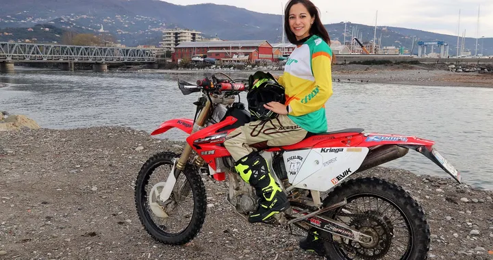 Fiamma Guerra alla Chica Loca, il raid nel deserto tutto al femminile