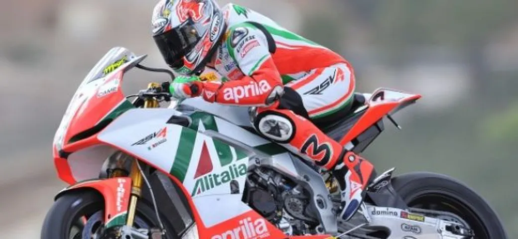 Aprilia RSV4 SBK, distribuzione a cascata di ingranaggi: in vendita il kit di trasformazione