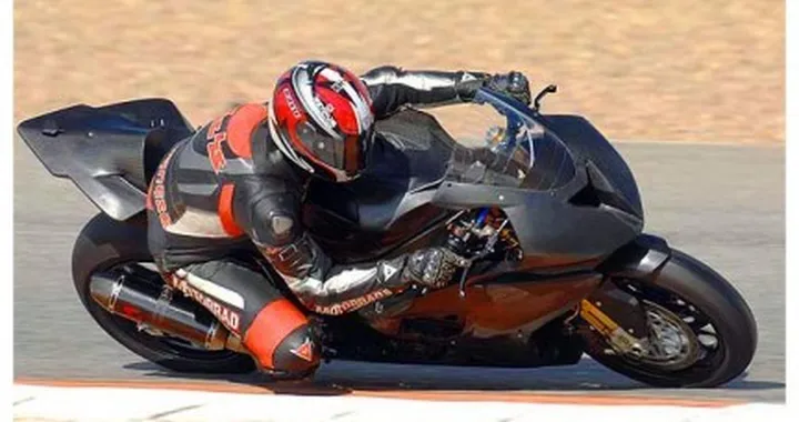 BMW Superbike: nuovi avvistamenti in Spagna