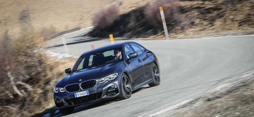 Nuova BMW Serie 3: primo contatto con la 330i M Sport