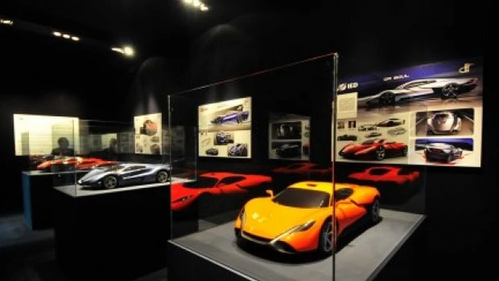 Ginevra Live 2009: la futura Supercar DR