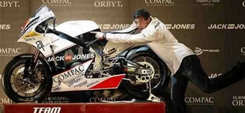 Moto2: Antonio Banderas presenta il suo team