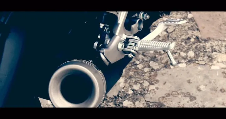 YAMAHA XSR 900 - Trailer