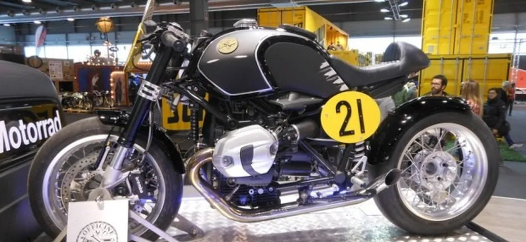 BMW: R nineT e 5 special al Motor Bike Expo di Verona [Foto]